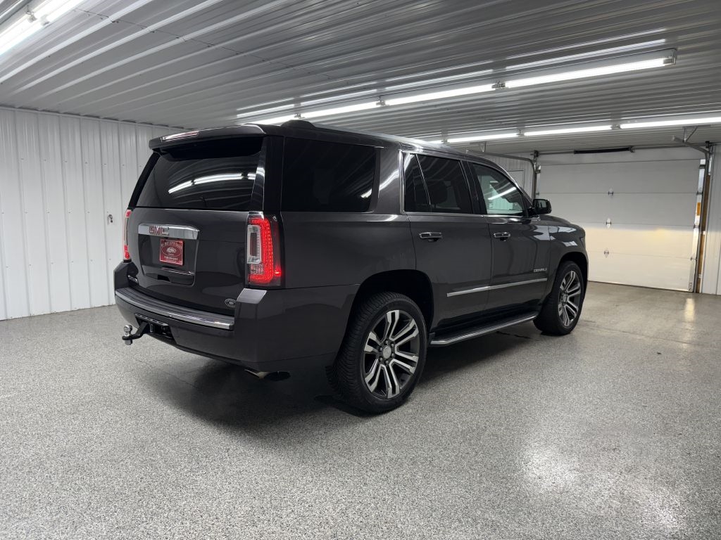 GMC Yukon 4WD 4dr Denali 2017
