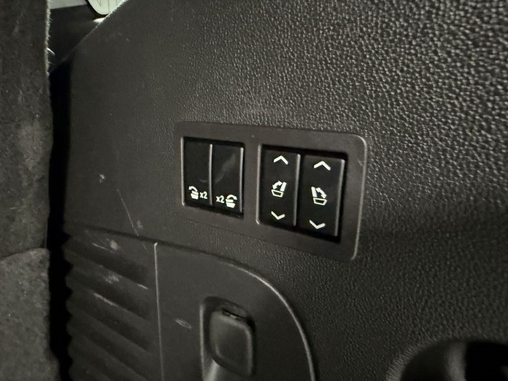 GMC Yukon 4WD 4dr Denali 2017