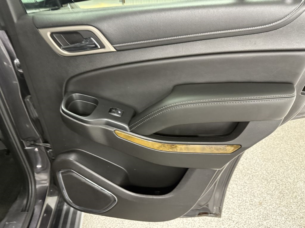 GMC Yukon 4WD 4dr Denali 2017
