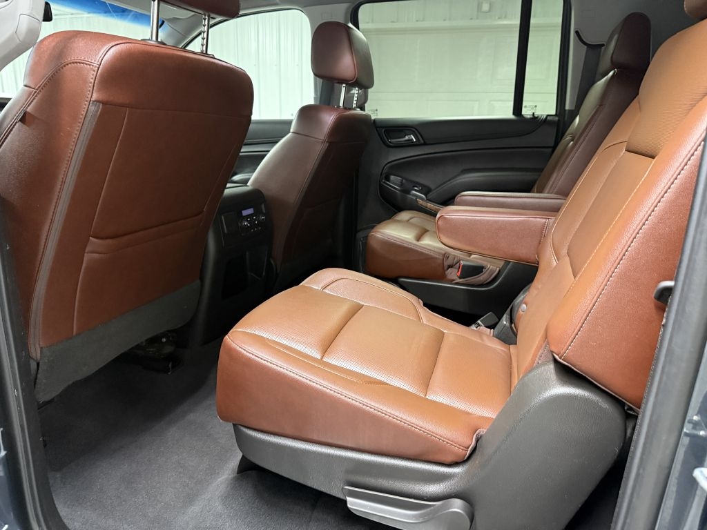 Chevrolet Suburban 4WD 4dr 1500 Premier 2019