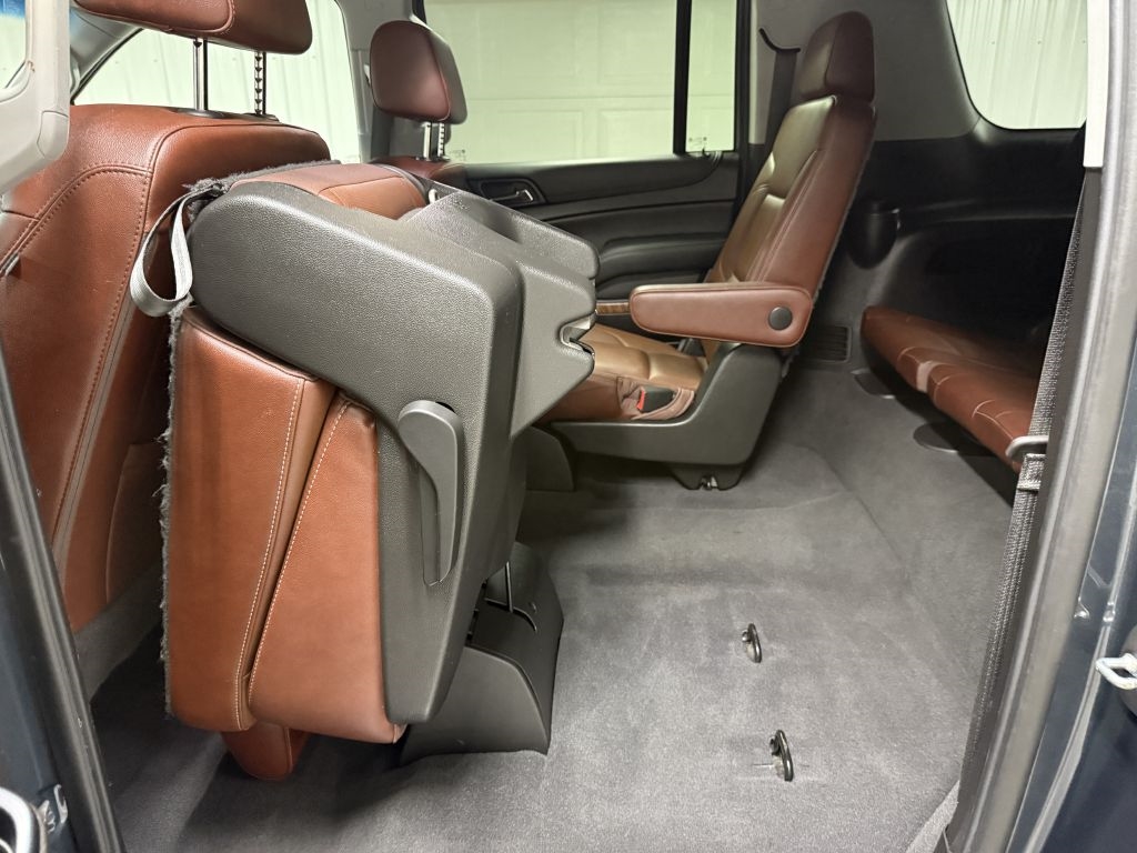 Chevrolet Suburban 4WD 4dr 1500 Premier 2019