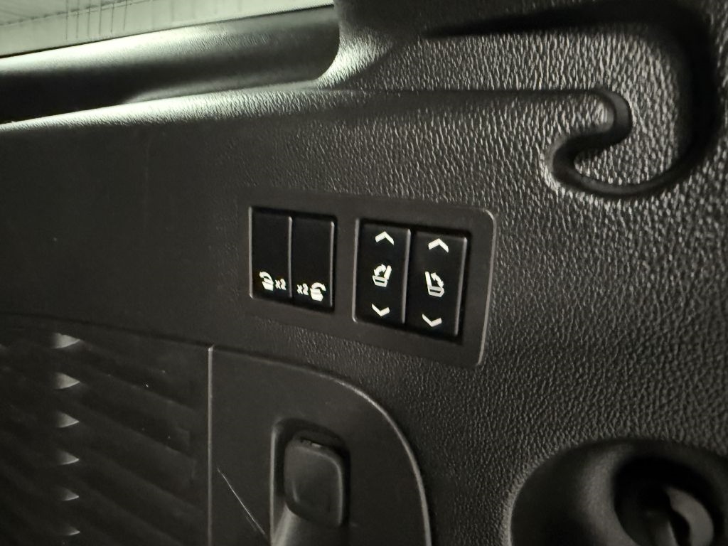Chevrolet Suburban 4WD 4dr 1500 Premier 2019