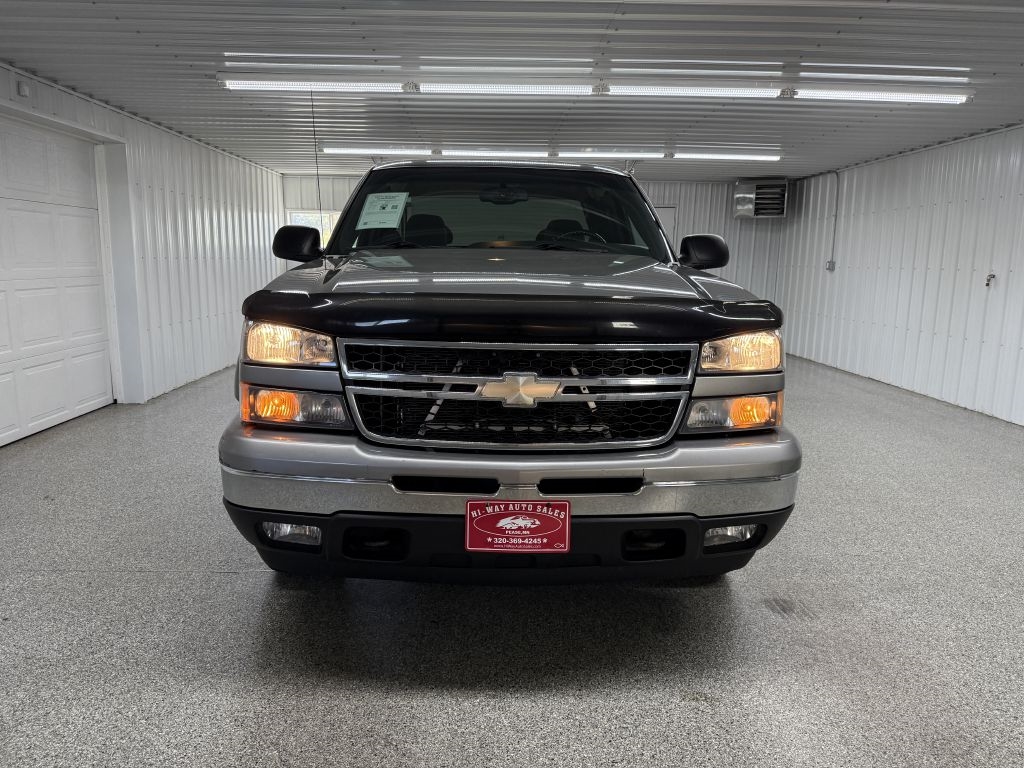 2007 Chevrolet Silverado 1500 LT1 photo 2