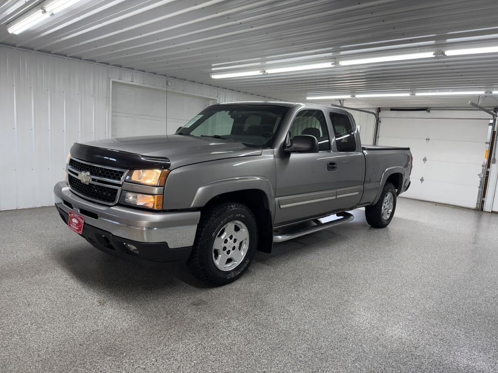 2007 Chevrolet Silverado 1500 LT1 photo 3