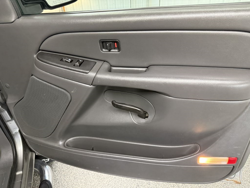2007 Chevrolet Silverado 1500 LT1 photo 22
