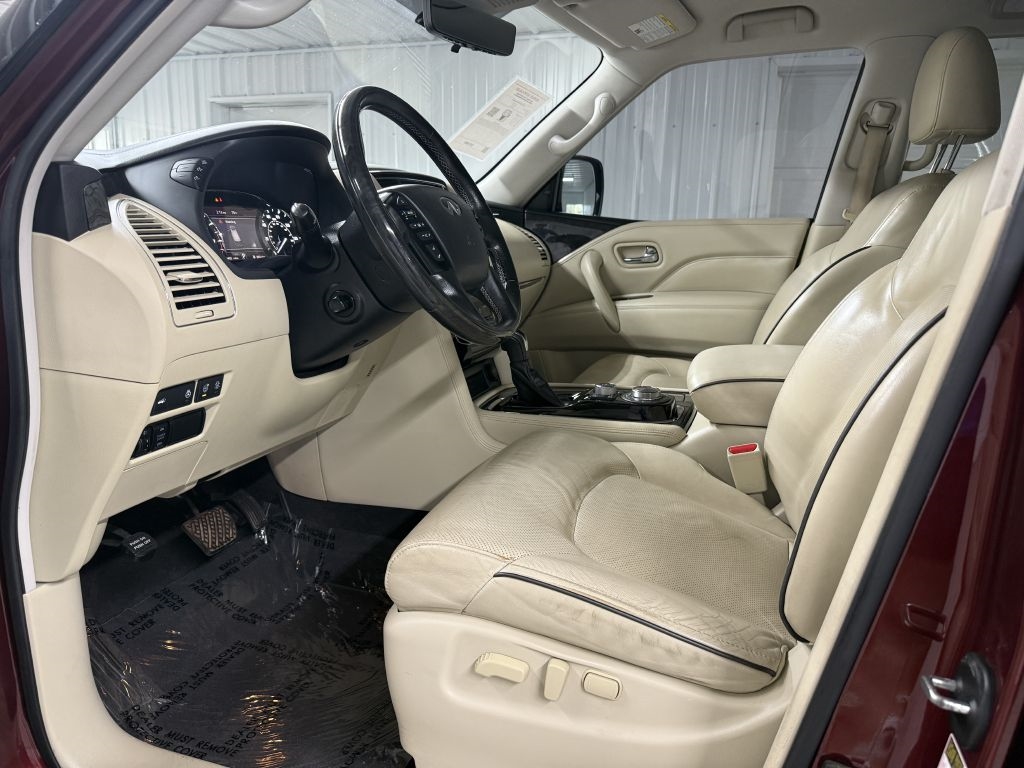 2021 Infiniti QX80 Luxe photo 8