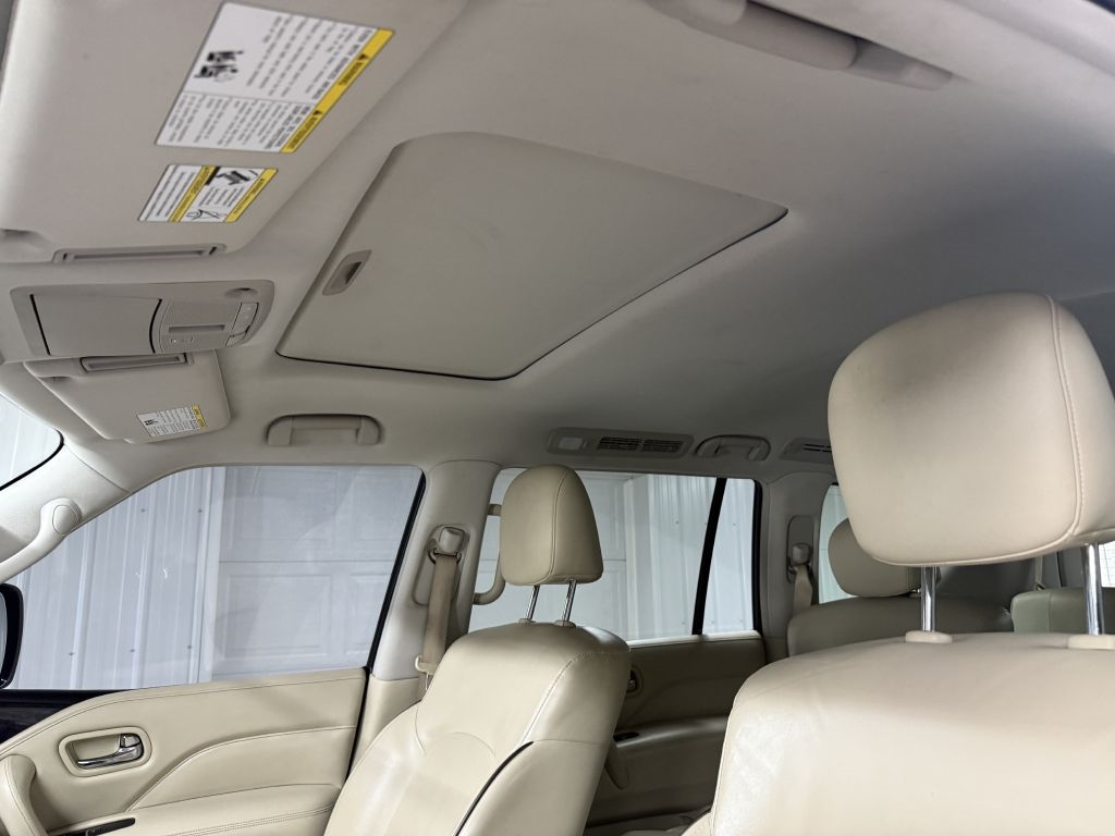 2021 Infiniti QX80 Luxe photo 11