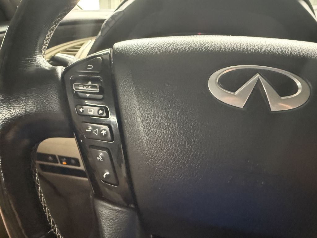 2021 Infiniti QX80 Luxe photo 15