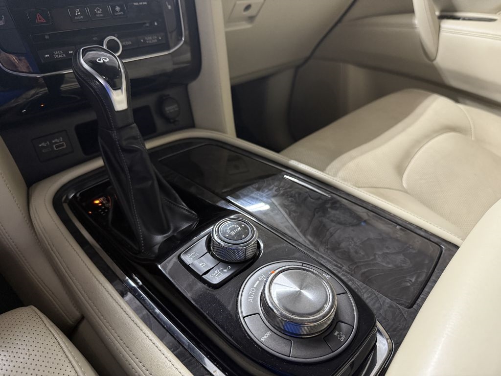 2021 Infiniti QX80 Luxe photo 20