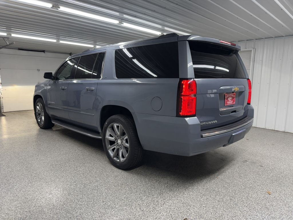 Chevrolet Suburban 4WD 4dr 1500 LTZ 2016