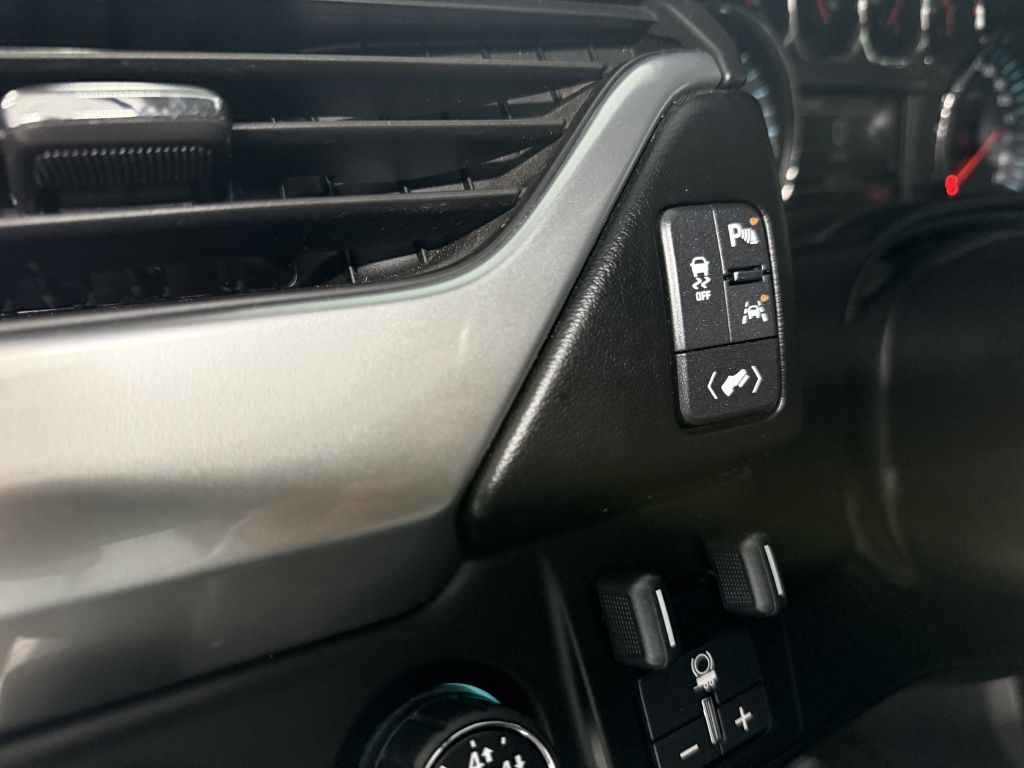 Chevrolet Suburban 4WD 4dr 1500 LTZ 2016