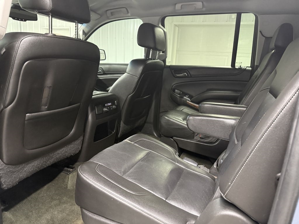 Chevrolet Suburban 4WD 4dr 1500 LTZ 2016