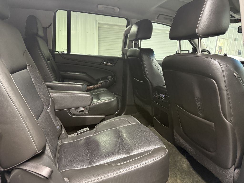 Chevrolet Suburban 4WD 4dr 1500 LTZ 2016