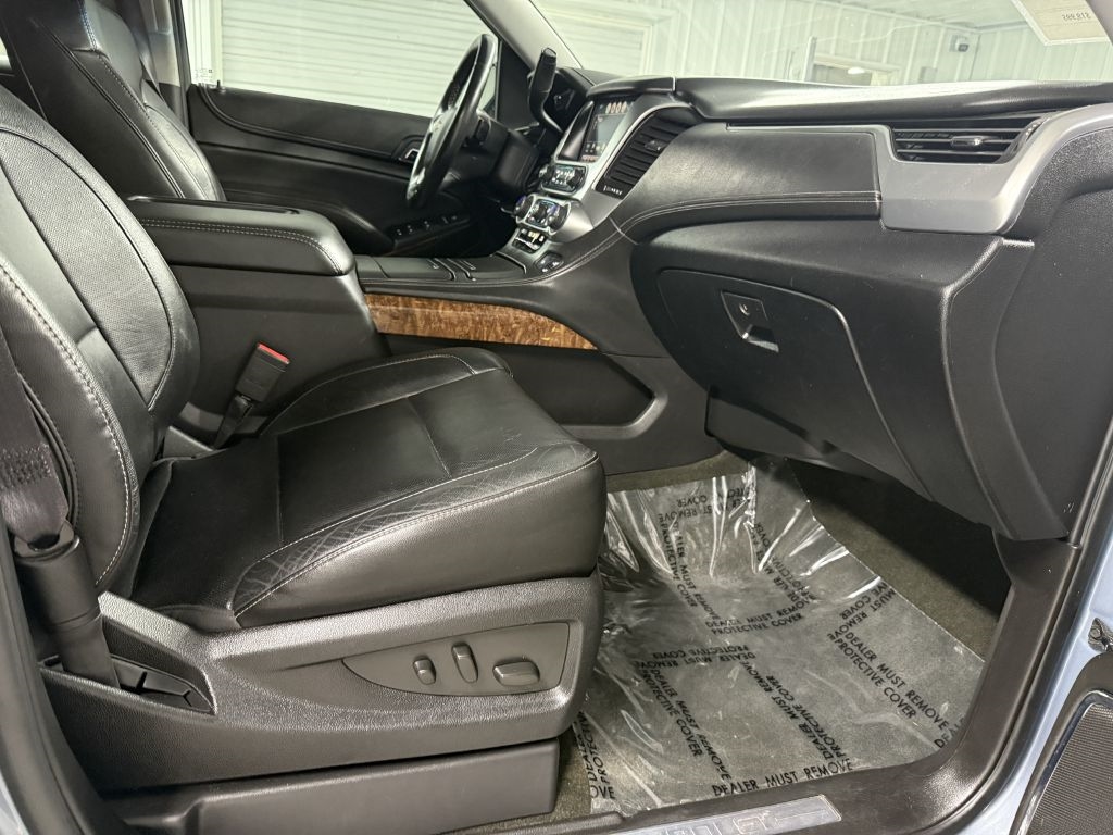 Chevrolet Suburban 4WD 4dr 1500 LTZ 2016