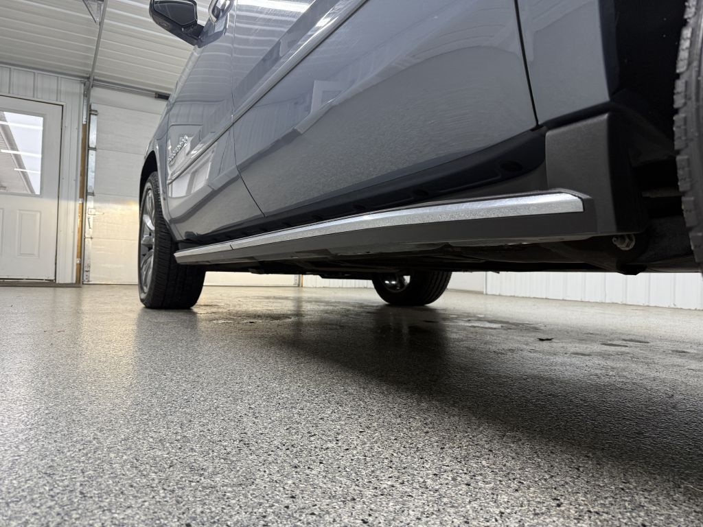 Chevrolet Suburban 4WD 4dr 1500 LTZ 2016