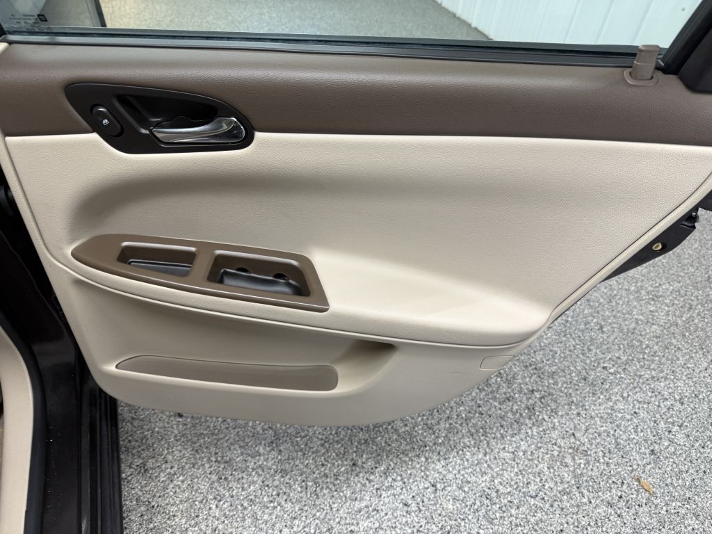 Chevrolet Impala 4dr Sdn 3.5L LT 2008