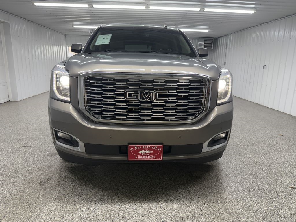 2019 Gmc Yukon Denali photo 2