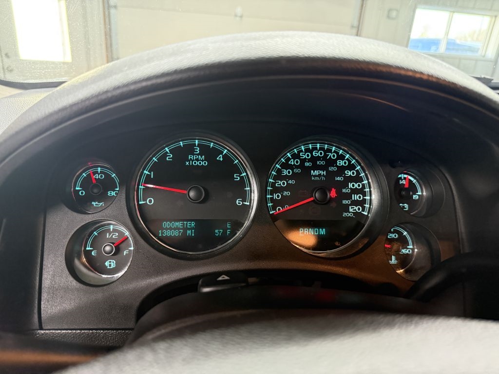 Chevrolet Avalanche 4WD Crew Cab LTZ 2013