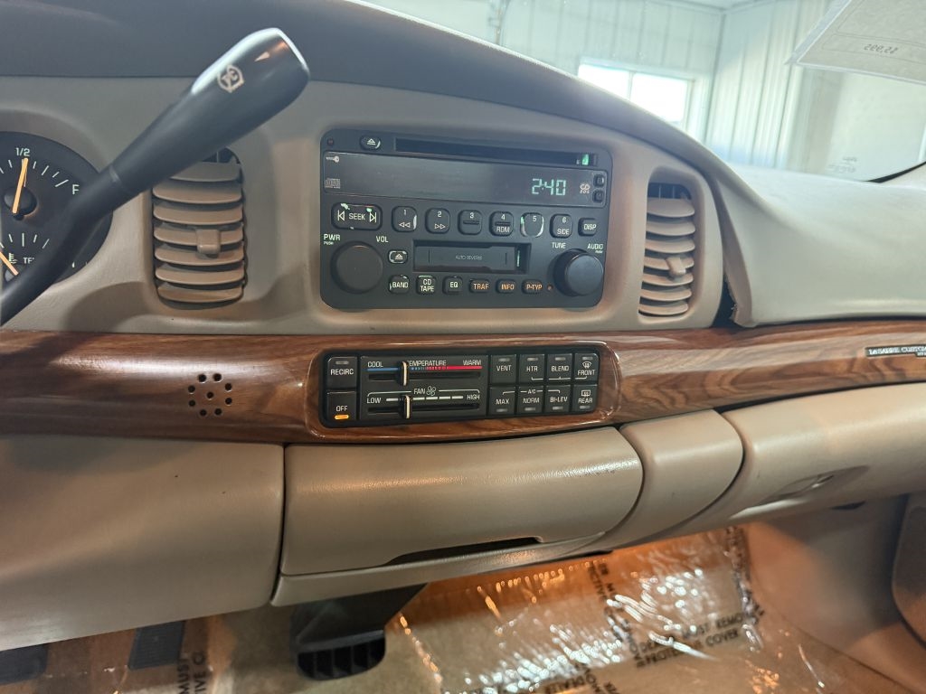 Buick LeSabre 4dr Sdn Custom 2003