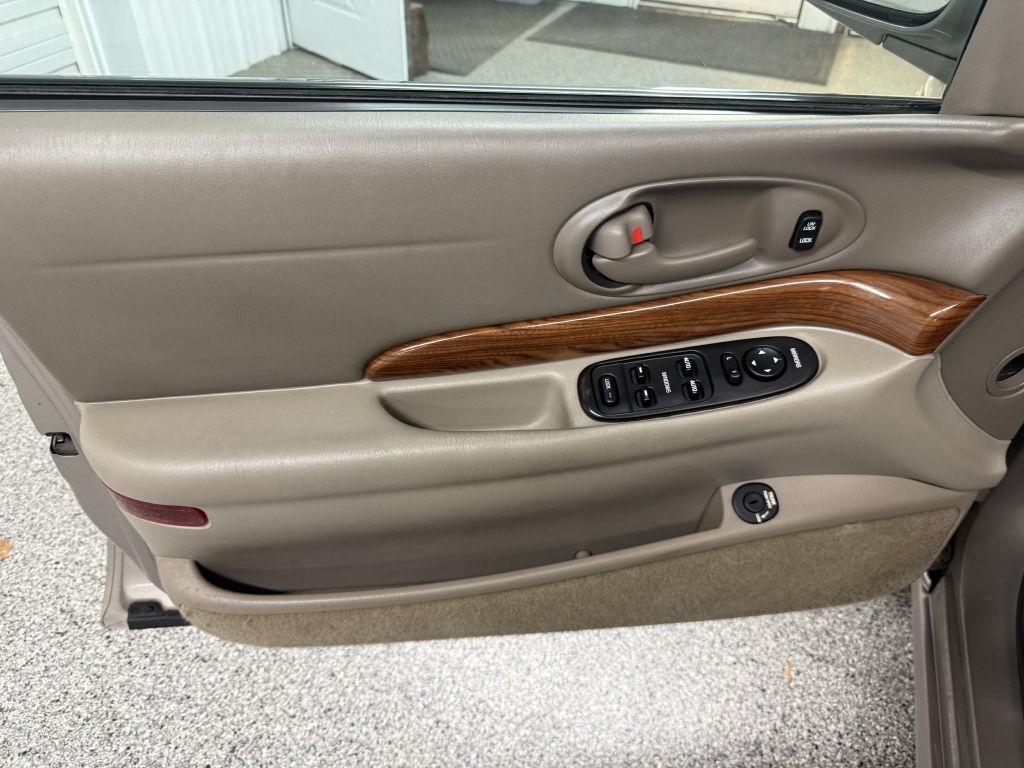 Buick LeSabre 4dr Sdn Custom 2003