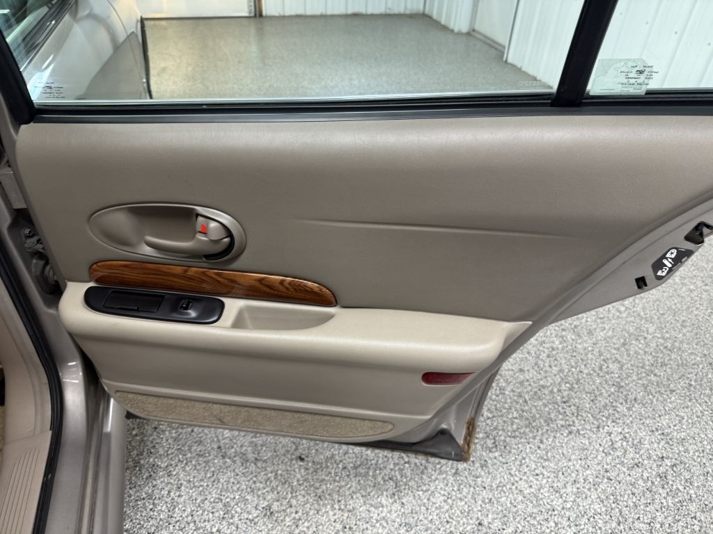 Buick LeSabre 4dr Sdn Custom 2003
