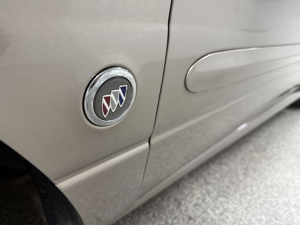 Buick LeSabre 4dr Sdn Custom 2003
