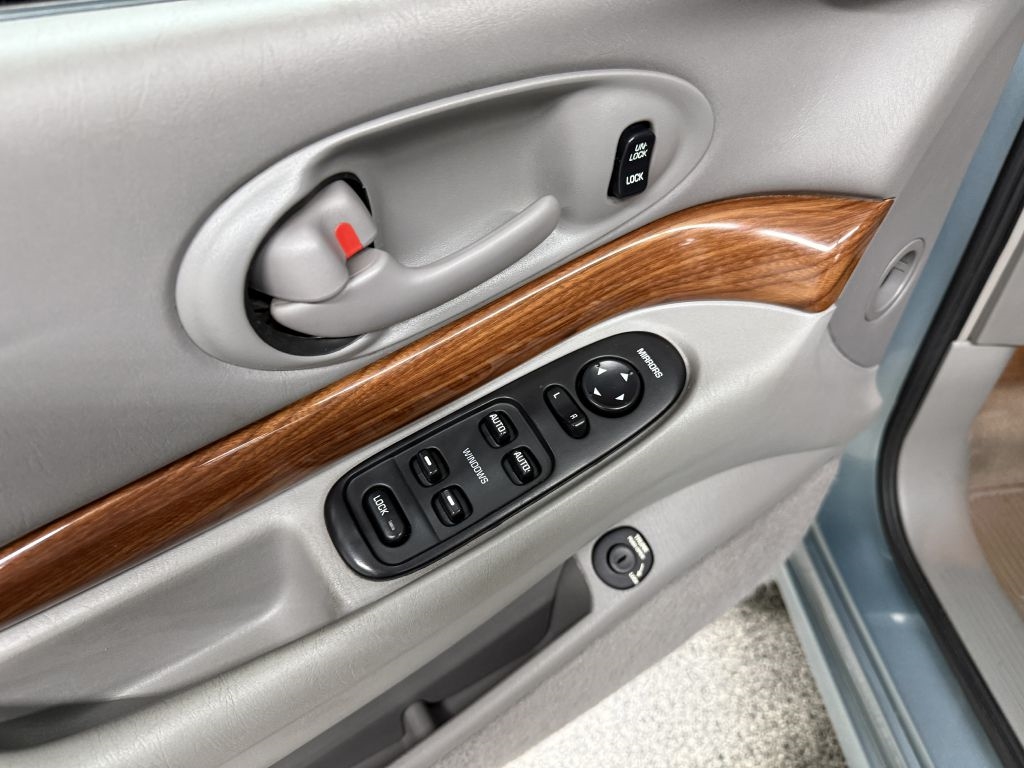Buick LeSabre 4dr Sdn Custom 2003