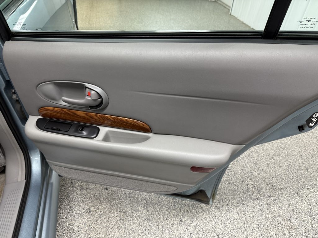 Buick LeSabre 4dr Sdn Custom 2003