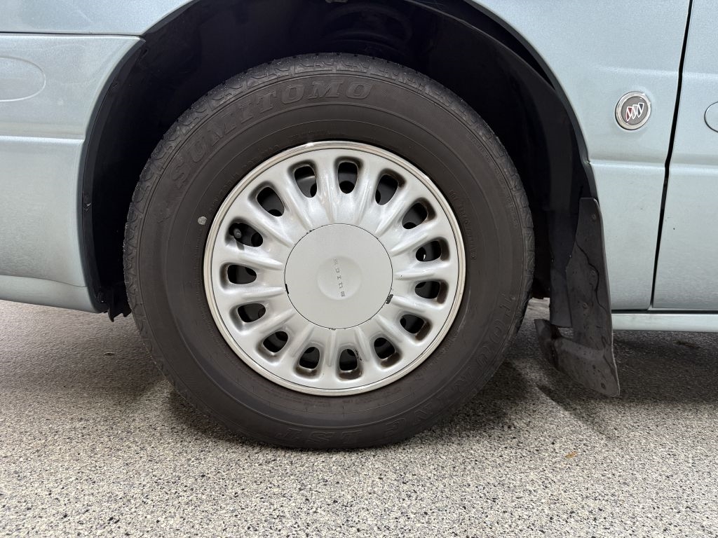 Buick LeSabre 4dr Sdn Custom 2003