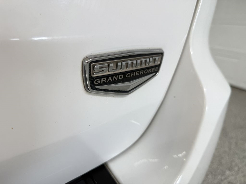 Jeep Grand Cherokee 4WD 4dr Summit 2014