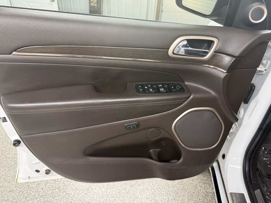 Jeep Grand Cherokee 4WD 4dr Summit 2014