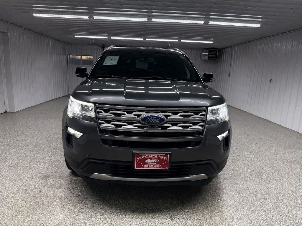 2018 Ford Explorer XLT photo 2