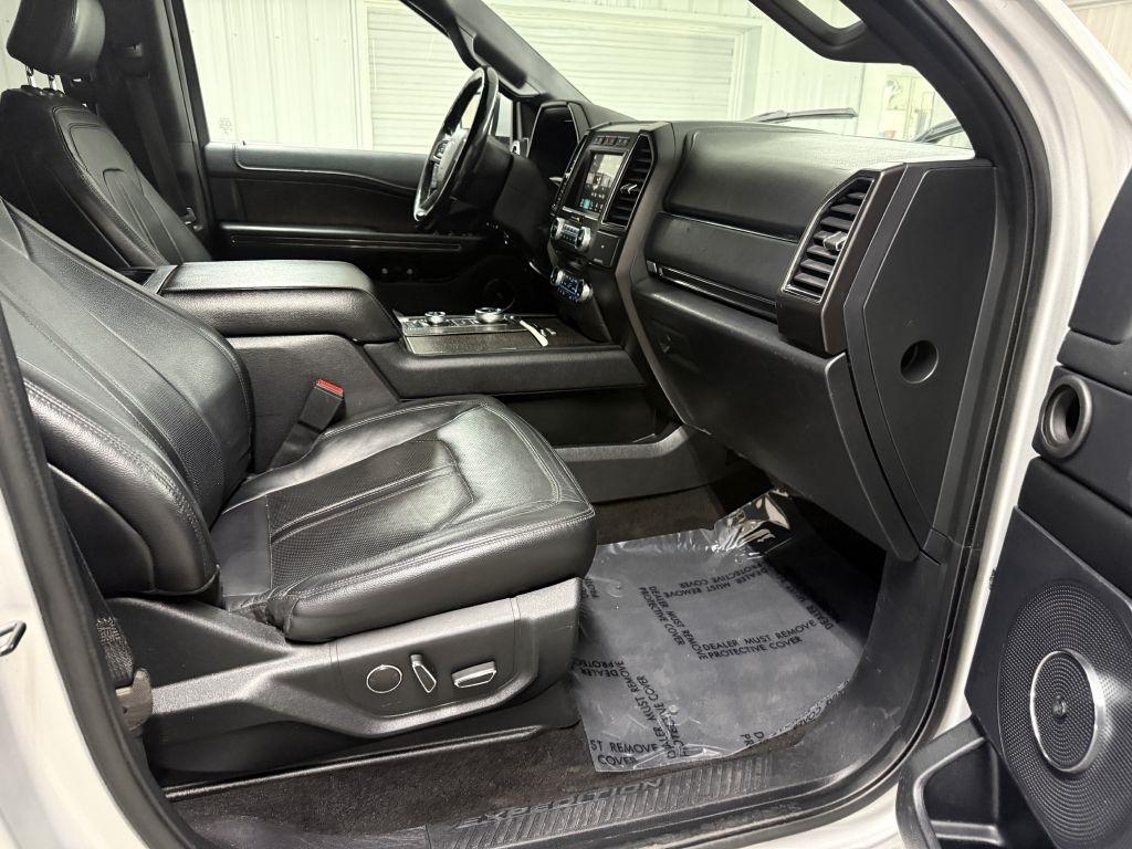 Ford Expedition MAX photo 38