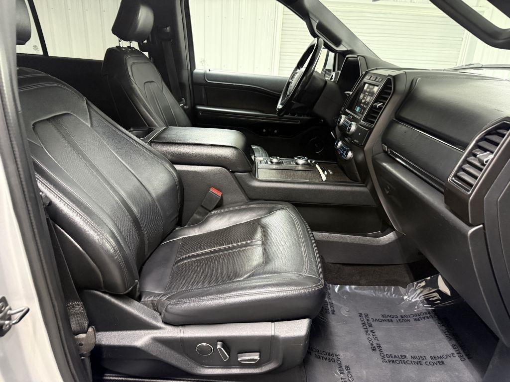 Ford Expedition MAX photo 39
