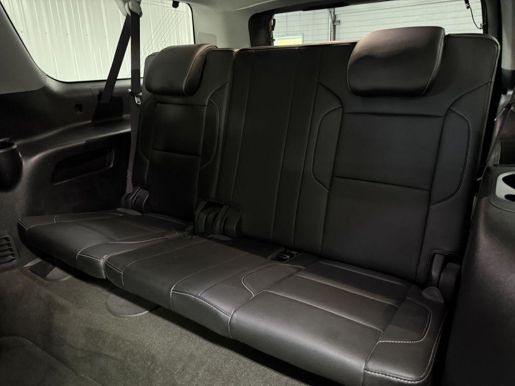 Chevrolet Suburban photo 33