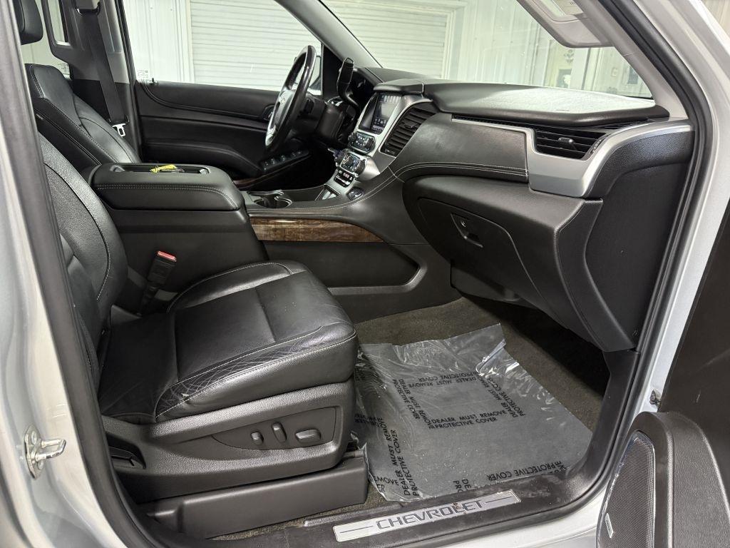 Chevrolet Suburban photo 41