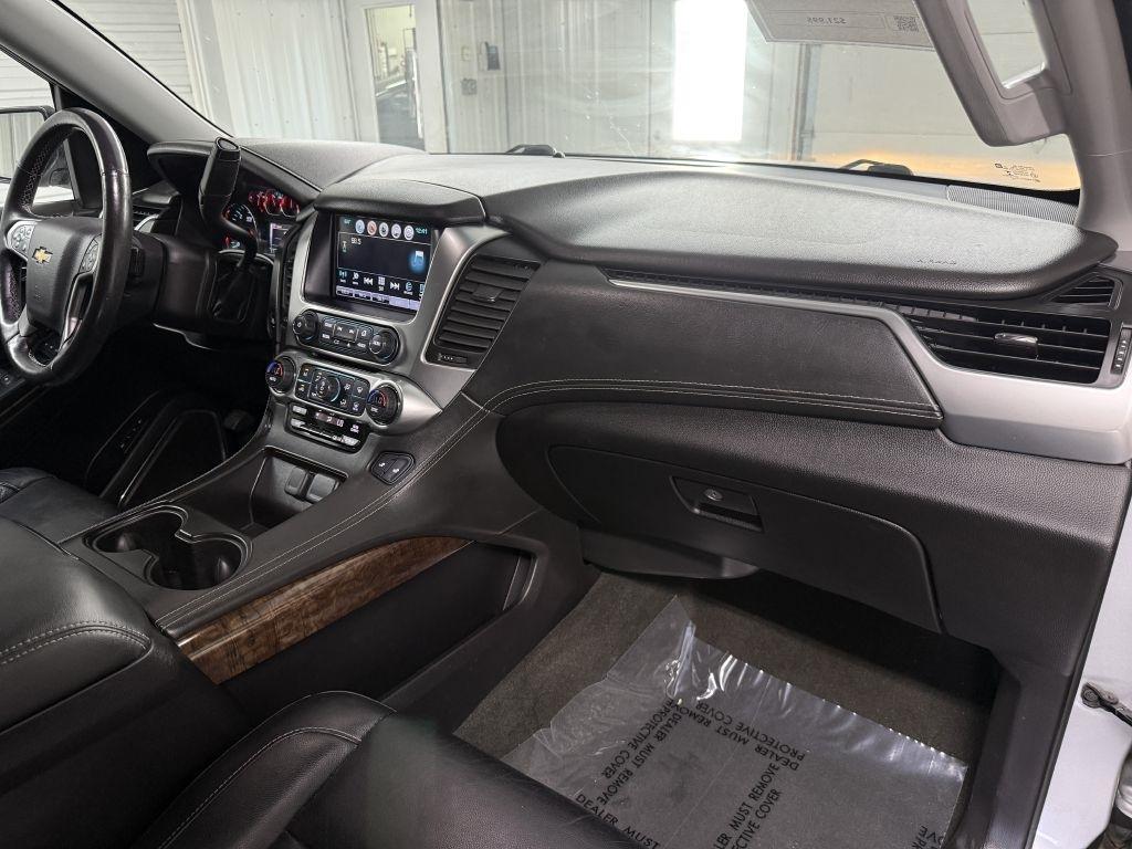 Chevrolet Suburban photo 43