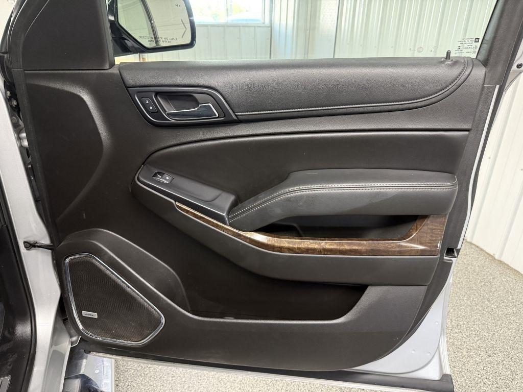 Chevrolet Suburban photo 44