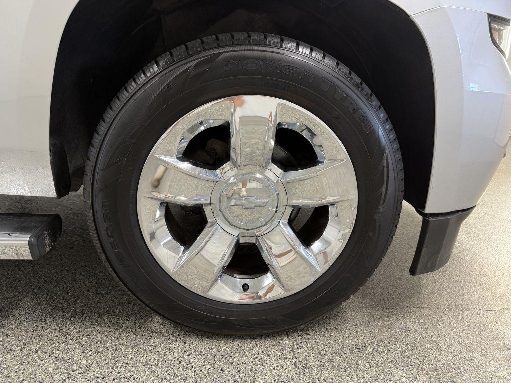 Chevrolet Suburban photo 45