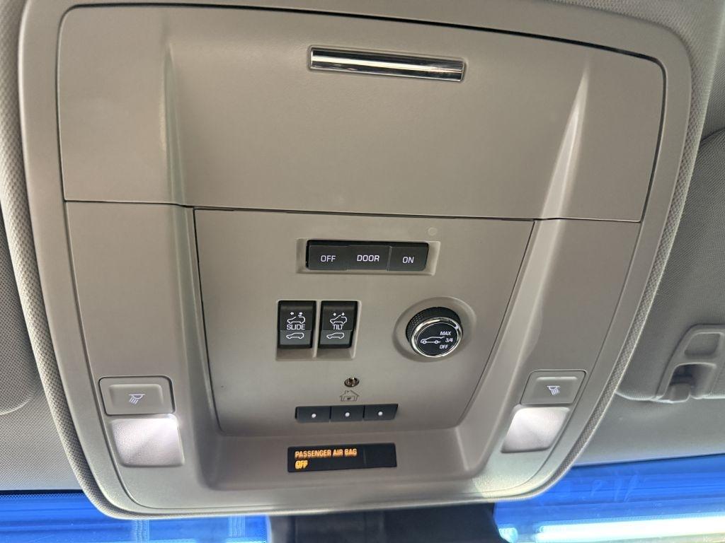 GMC Yukon XL photo 28