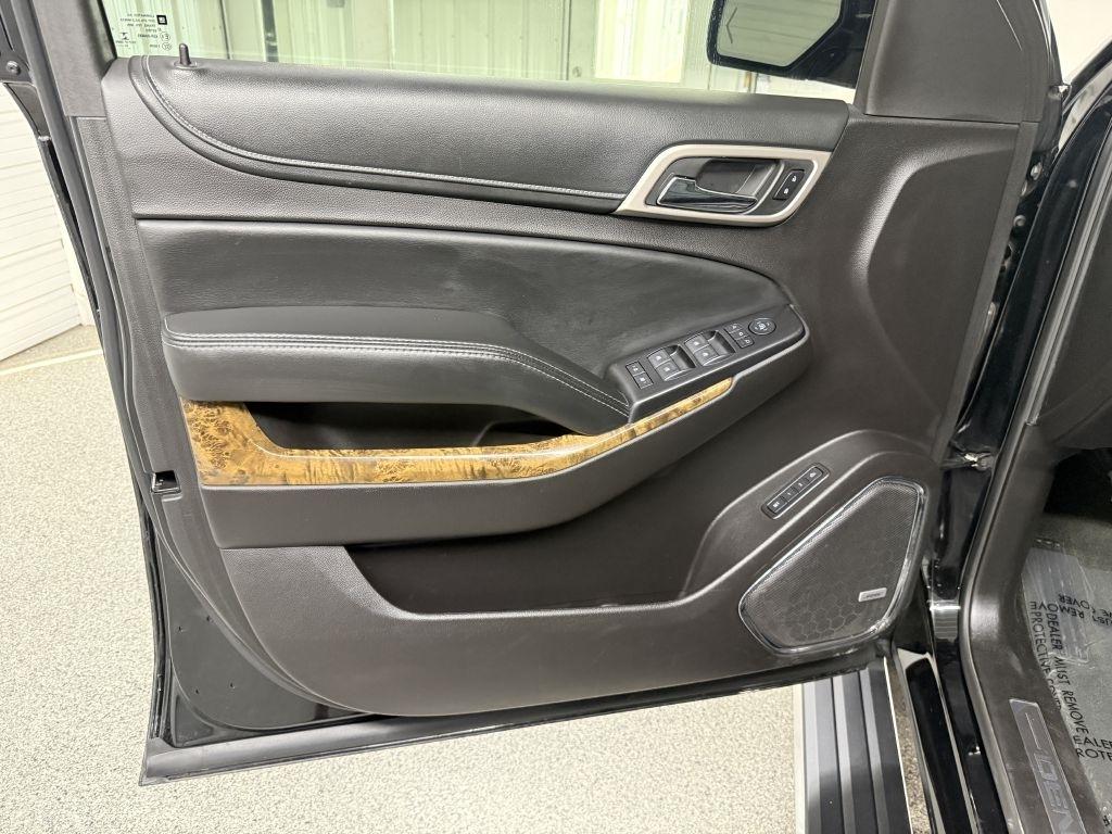 GMC Yukon XL photo 29