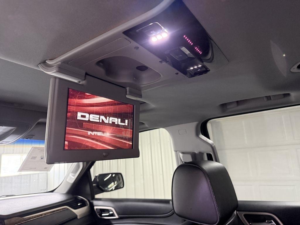 GMC Yukon XL photo 32