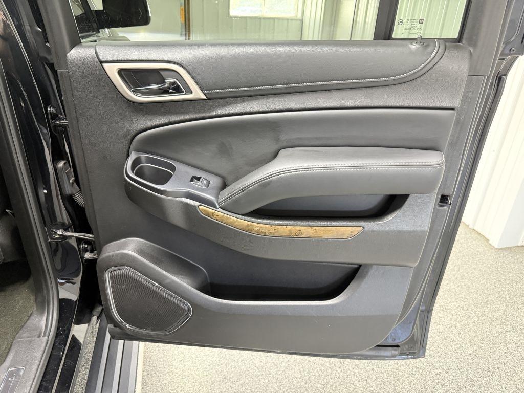 GMC Yukon XL photo 40