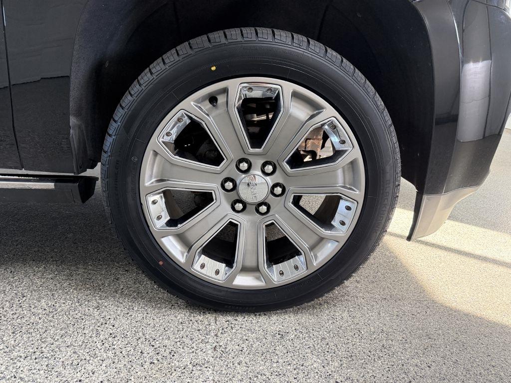 GMC Yukon XL photo 45