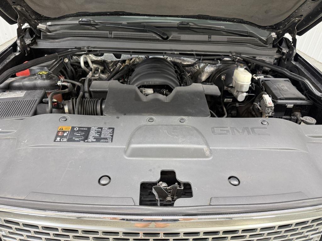 GMC Yukon XL photo 47