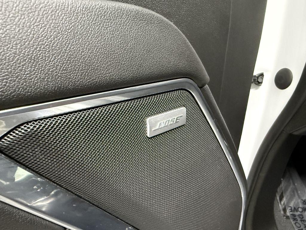 Chevrolet Silverado photo 28