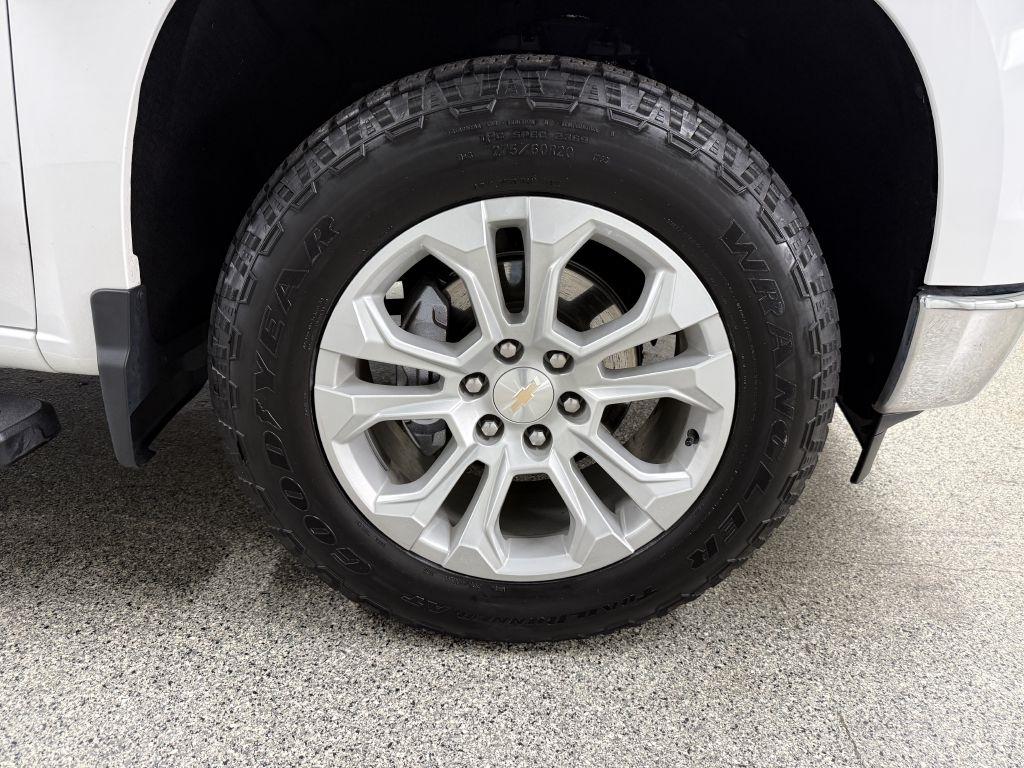 Chevrolet Silverado photo 39