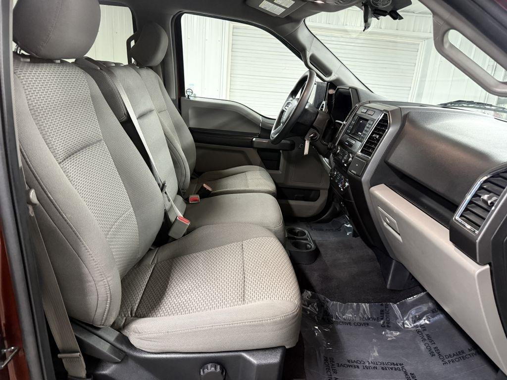 Ford F-150 photo 30