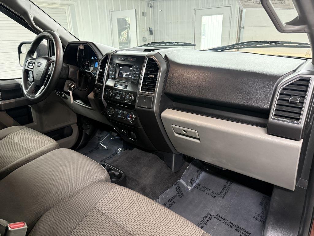 Ford F-150 photo 31
