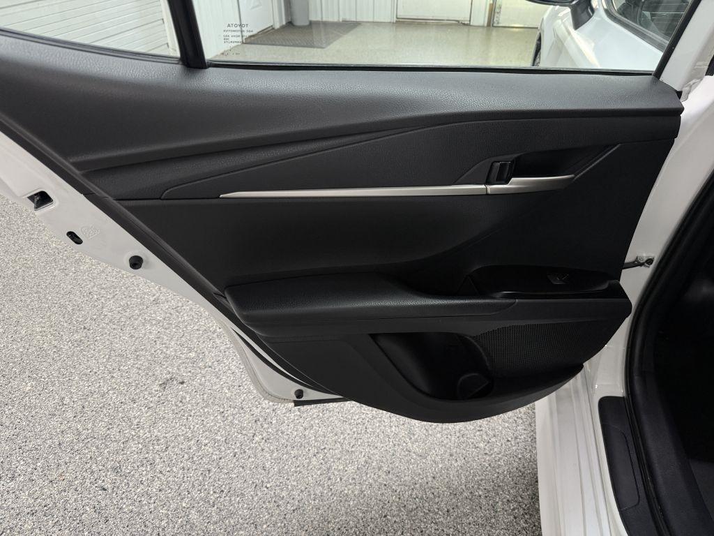 Toyota Camry photo 27